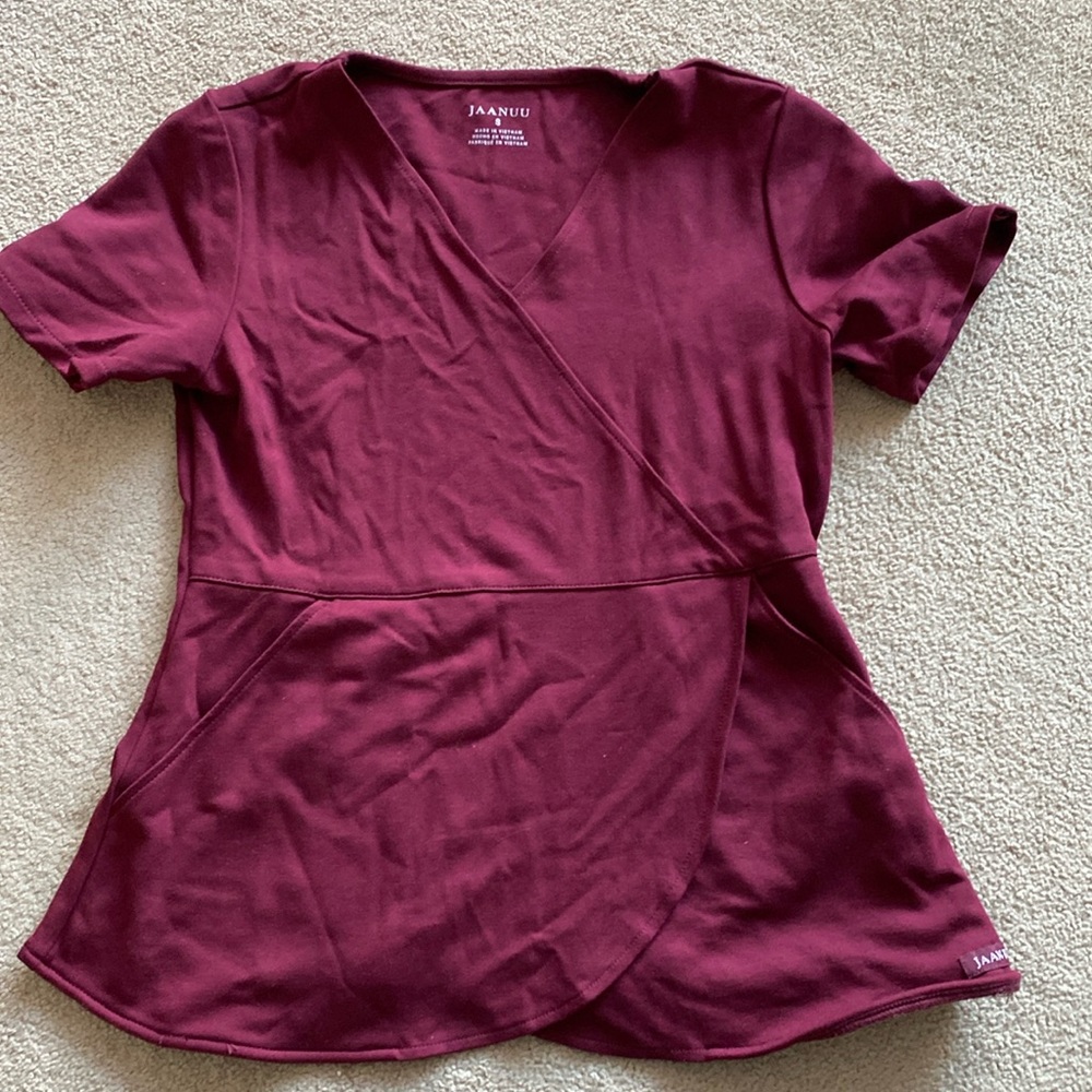 Jaanuu peplum stretchy scrub top (burgundy)